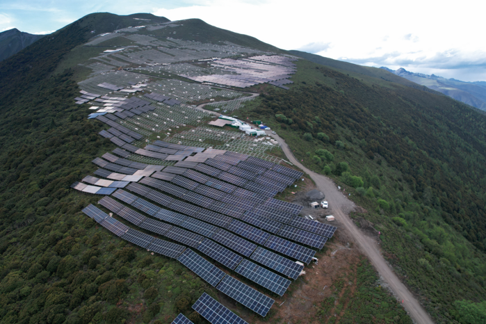 4.公司投资建设的四川九龙溪古光伏项目.png